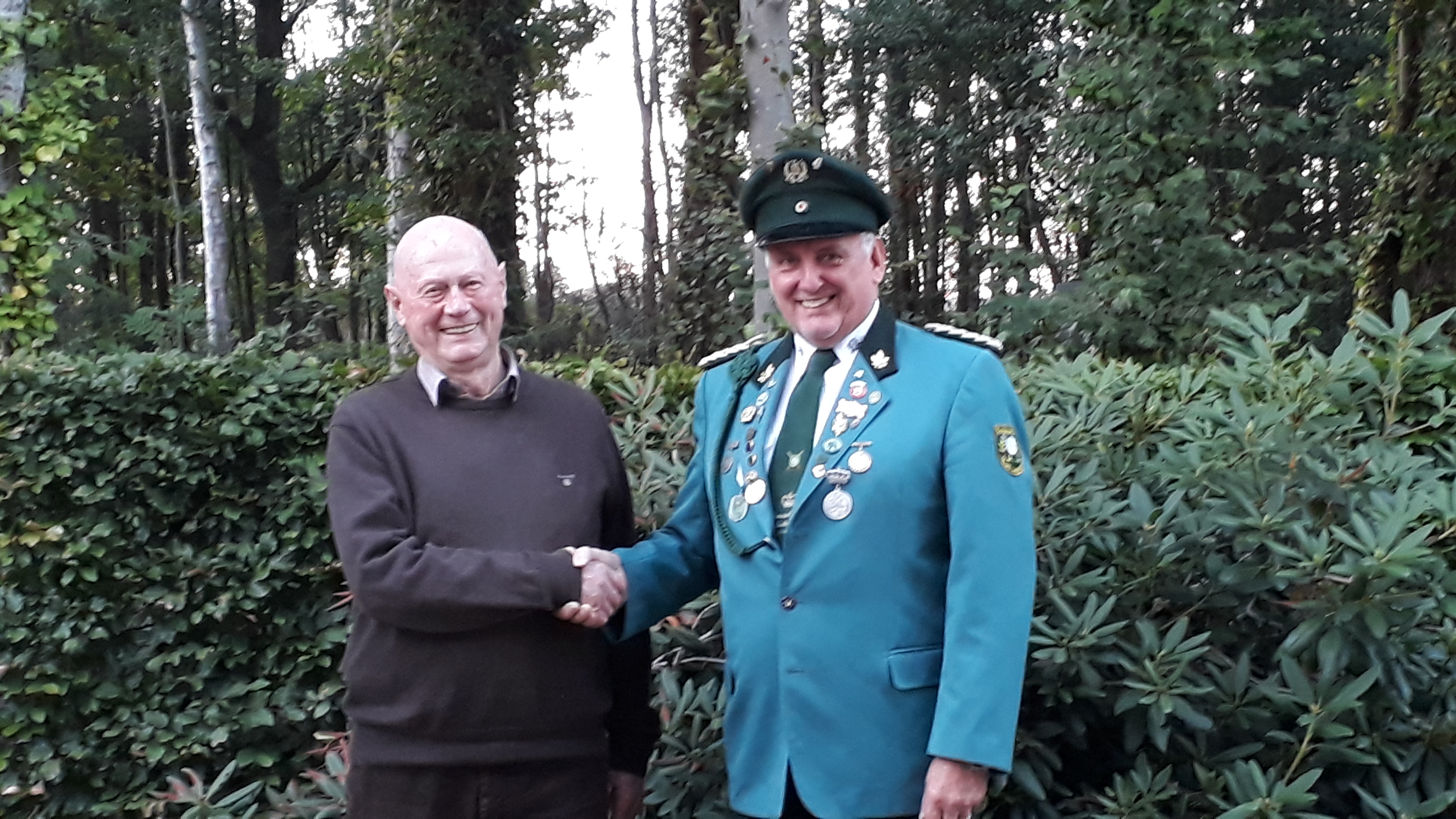 Hermann Volkert erhält Verdienstmedaille